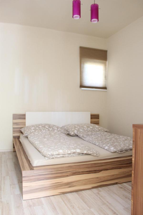 Апартаменти Medlin Apartman Шіофок Екстер'єр фото